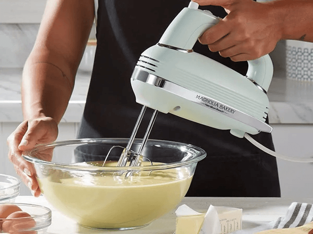Handheld mixer