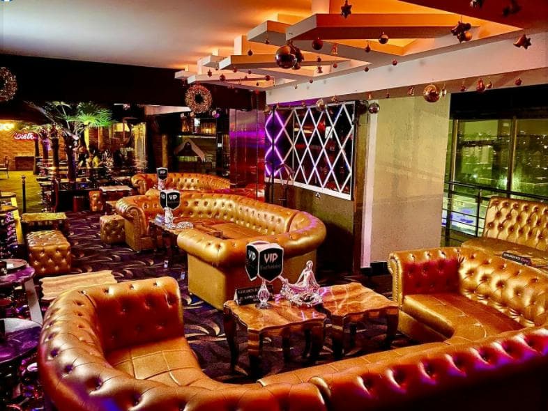 Golden Ice Bistro lounge - Imara Daima