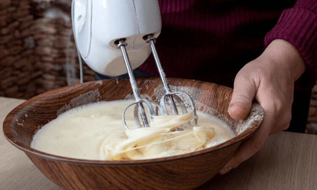 Hand mixer attachment